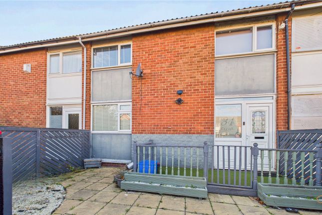 34, Cardigan Close, Middlesbrough photo 3