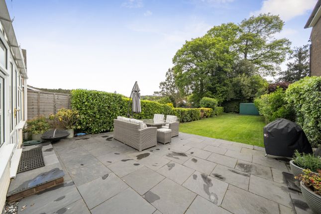 Rose Tree Cottage,, Glen Road, Hindhead photo 4