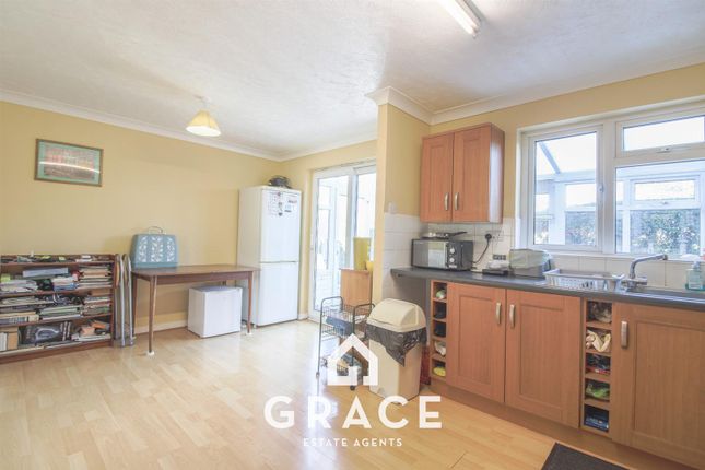 27, Milden Road, Ipswich photo 5