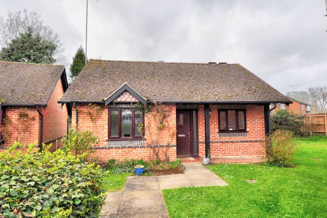 Thumbnail Bungalow for sale in Sherwood Gardens, Henley On Thames