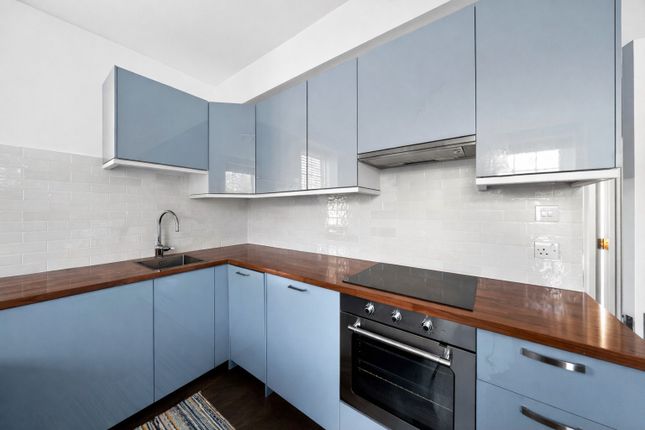 4, William Bonney Estate, London photo 2