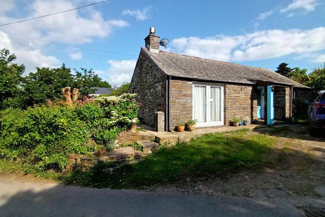 Thumbnail Cottage to rent in Pencraig, Dinas Cross, Newport