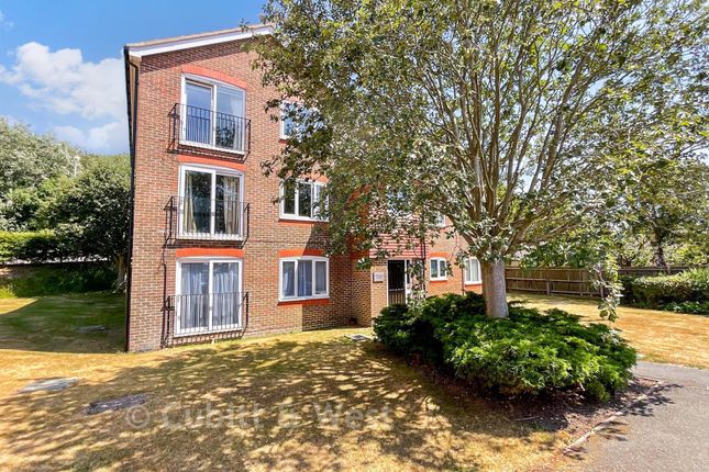 2-bed flat on Hereford House, Goring Street, Worthing, £250,000