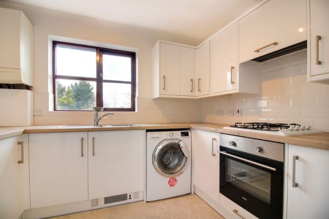 104, Sheering Mill Lane, Sawbridgeworth photo 3