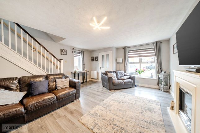 45, Simmons Way, Accrington photo 2