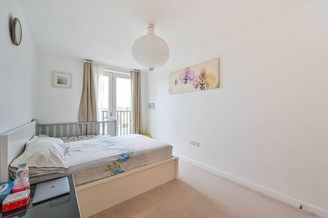 2-bed flat on Shipman Road, Royal Docks, £300,000