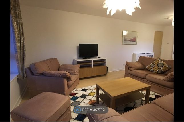 Whitehill Place, Glasgow photo 2