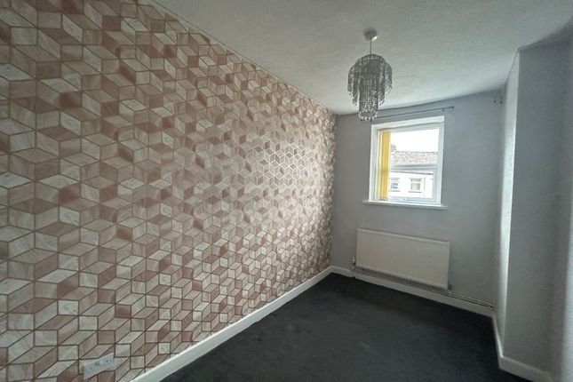 25, Sarah Street, Darwen photo 5