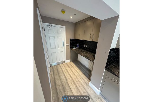 Room to rent in Alexandra Road, Hounslow