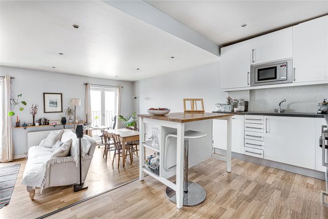 Flat for sale in Lavender Hill, The Shaftesbury Estate