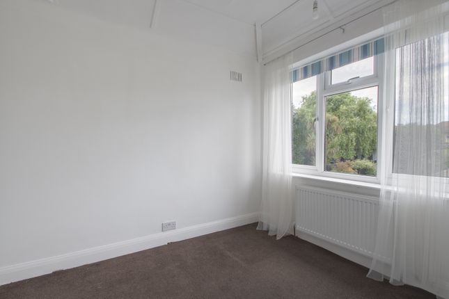 23, Monmouth Close, WELLING photo 5