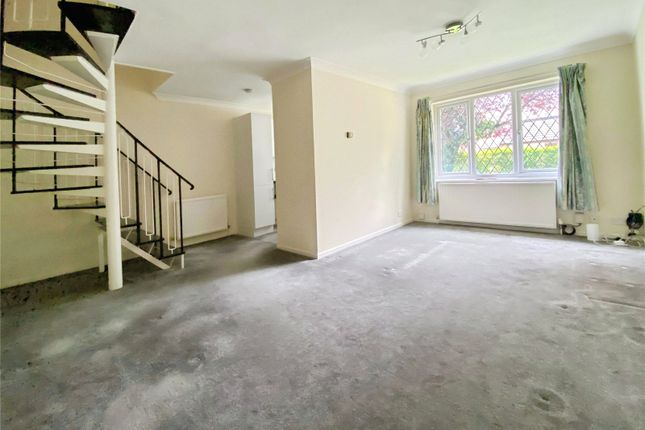 1, Belvedere Walk, Wokingham photo 2