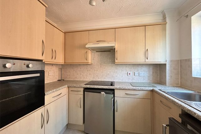 16 Victoria Court,, Victoria Avenue, Somerset photo 2
