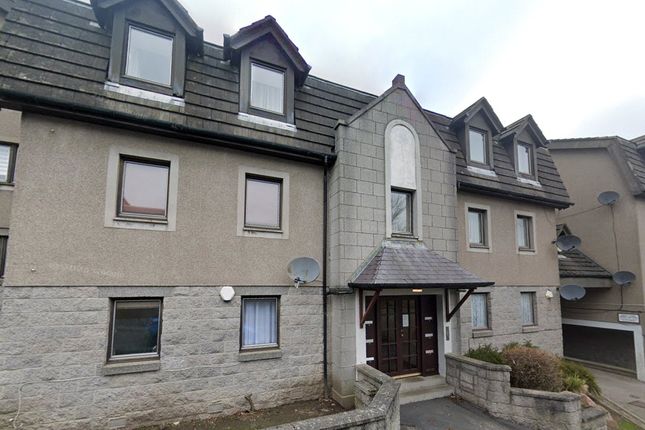 2-bed flat on Top Floor Flat, 35, Society Court, Aberdeen, £54,995