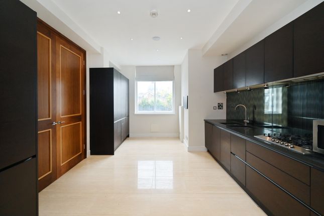 Cheval House, London photo 2