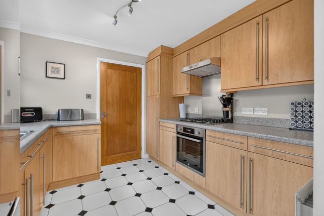 69, Talisker Avenue, Kilmarnock photo 3