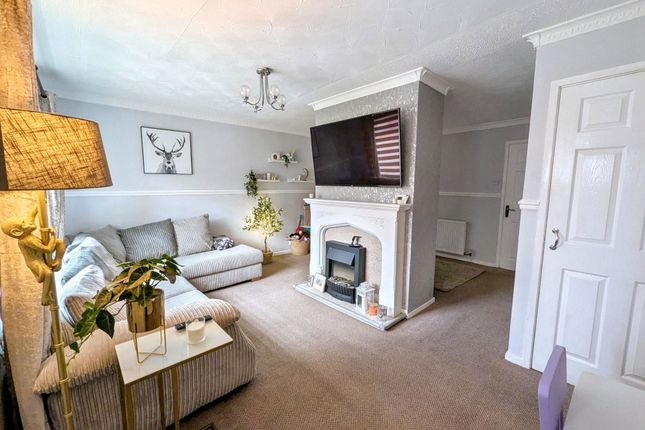 2, Bracken Close, Stanley photo 2