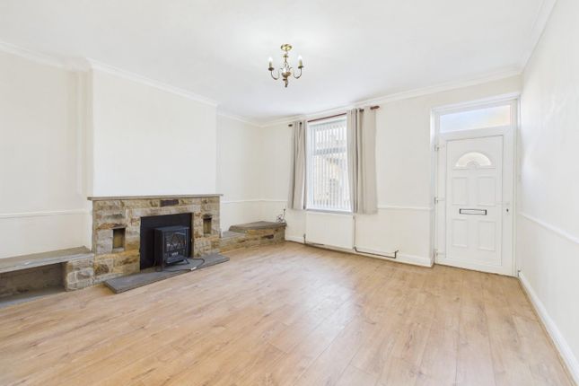 21, Lister Ville, Bradford photo 2