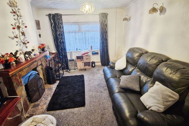 15 Galltcwm Terrace, Port Talbot photo 3