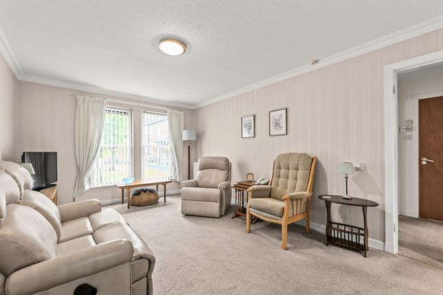 9 Inverallan Court, Stirling photo 2