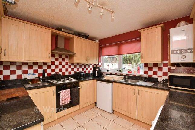 3-bed semi-detached on 27, Grosvenor Road, Broadstairs, £249,750
