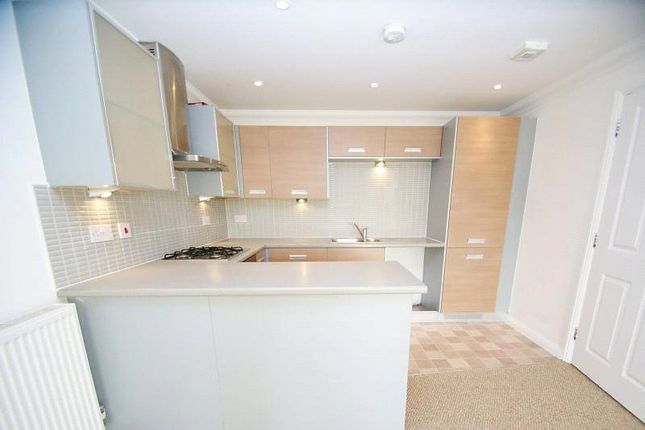 Thumbnail Flat to rent in Oldchurch Road, Romford