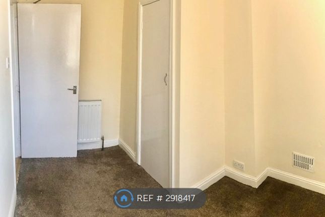 Flat, Bay View Road, Colwyn Bay photo 4