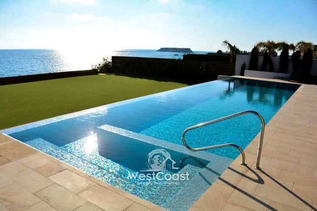 Villa for sale in Sea Caves - St.George, Paphos, Cyprus