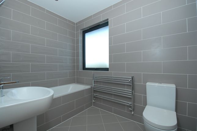 17, Bridge House, Colnbrook photo 5