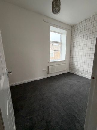 16 Furness Street, Burnley photo 5