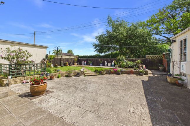 8, Beach Road, Weston-Super-Mare photo 4
