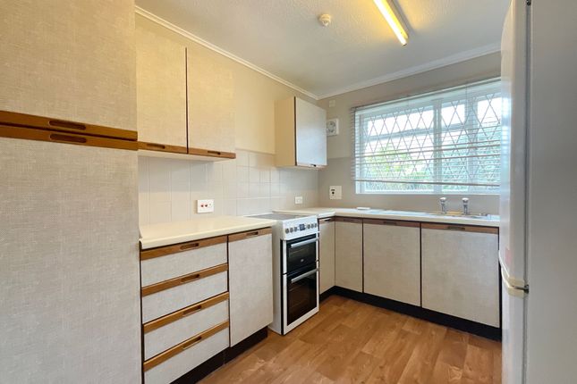 10 Chapel Close, Crewe photo 3
