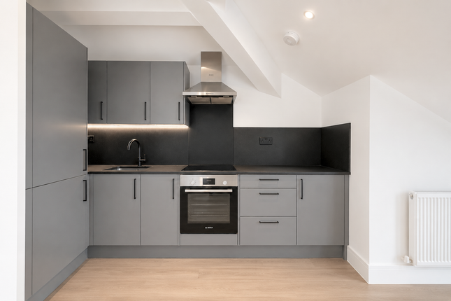 Flat 32, Rye Close, Fleet, GU51 2AJ, Fleet photo 5
