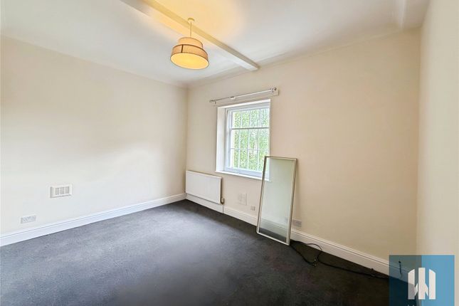 Apartment 4, 12, Belgrave Terrace, Huddersfield photo 4