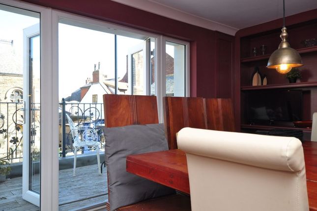Town house for sale in Mulgrave Place, Whitby