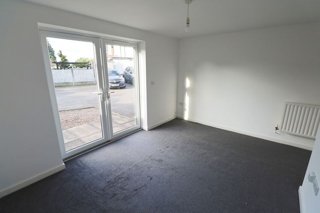 Henry James Court, Hinckley photo 5
