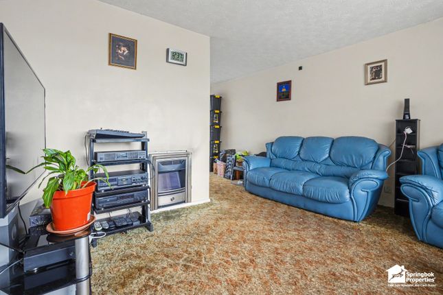 Mardale Avenue, Dunstable photo 2