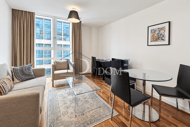 Flat 38, 1 Lambs Passage, London photo 3