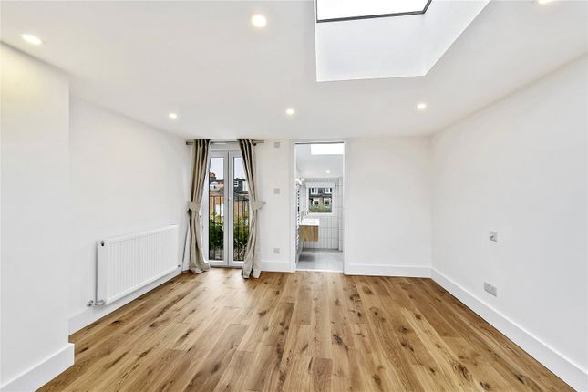 Terraced house for sale in Lower Mortlake Road, Richmond