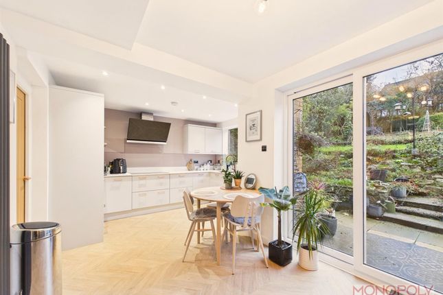 25 Cavendish Square, Wrexham photo 2