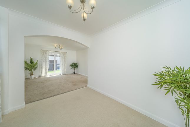 1 North Bank, Morpeth photo 4