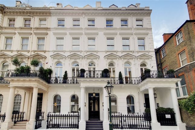 Thumbnail Property to rent in Prince Of Wales Terrace, Kensington, London