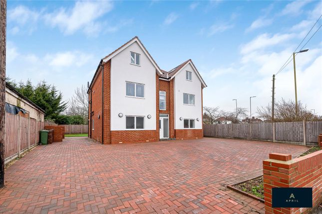 Thumbnail Flat for sale in St Albans Road, Watford