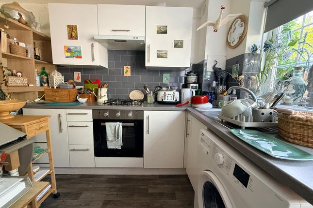 10, Heathfield photo 3