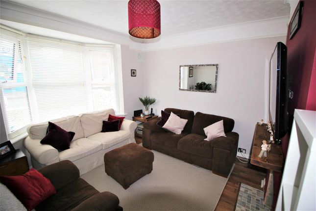 49, East Park, Crawley photo 4