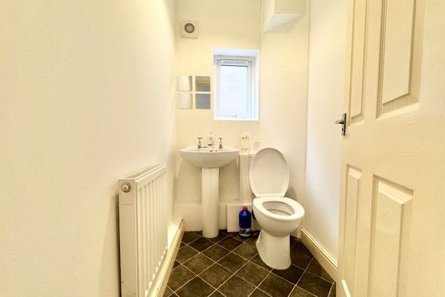 4a, Corporation Road, Grimsby photo 4