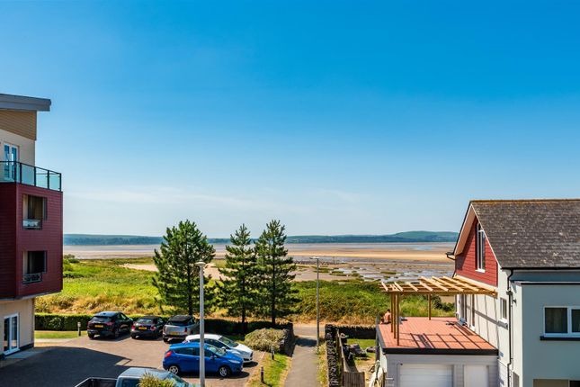 18, Cefn Padrig, Llanelli photo 4