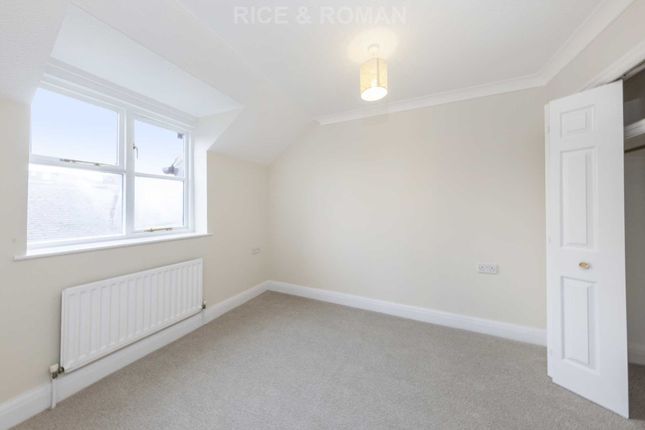 End terrace house for sale in Ewell Court Avenue, Epsom