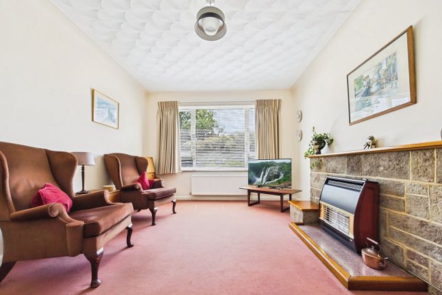 11, Oakwood Way, Southampton photo 3