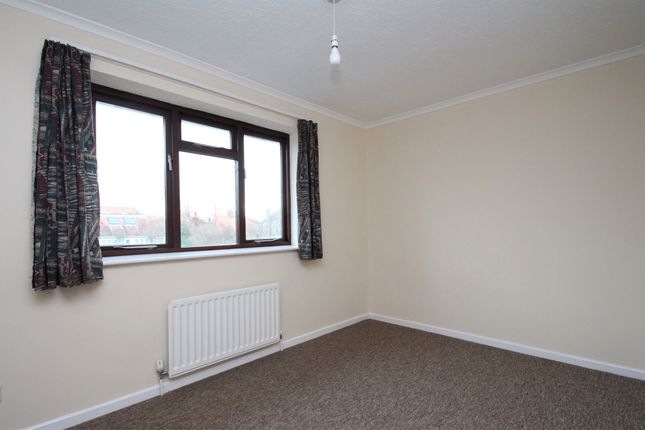 Town house to rent in St. Botolphs Road, Worthing